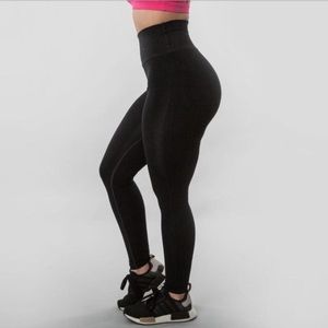 BuffBunny Goddess Seamless Onyx Black High Waisted Rise Workout Leggings Medium